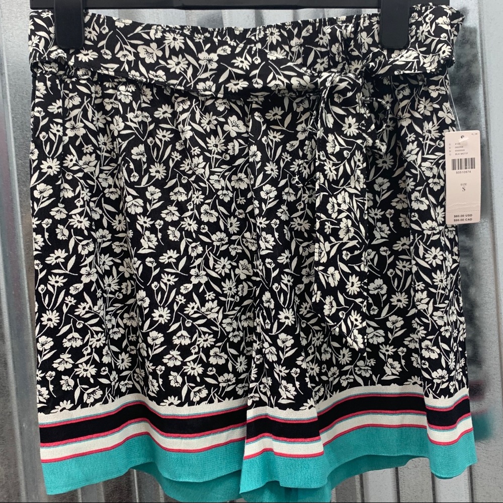 NWT Anthropologie Scarf Print Shorts S